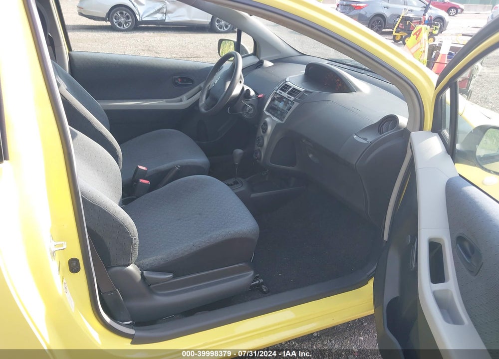 2010 TOYOTA YARIS VIN: JTDJT4K31A5324671