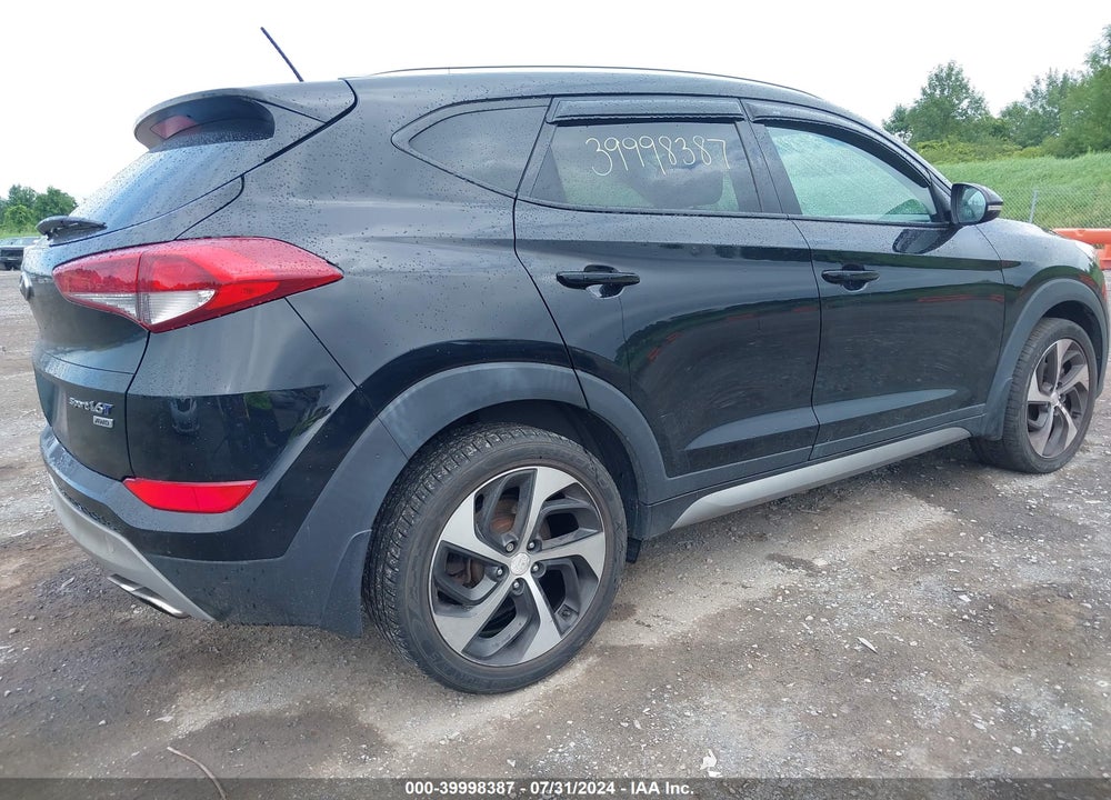 2017 HYUNDAI TUCSON SPORT VIN: KM8J3CA26HU303359