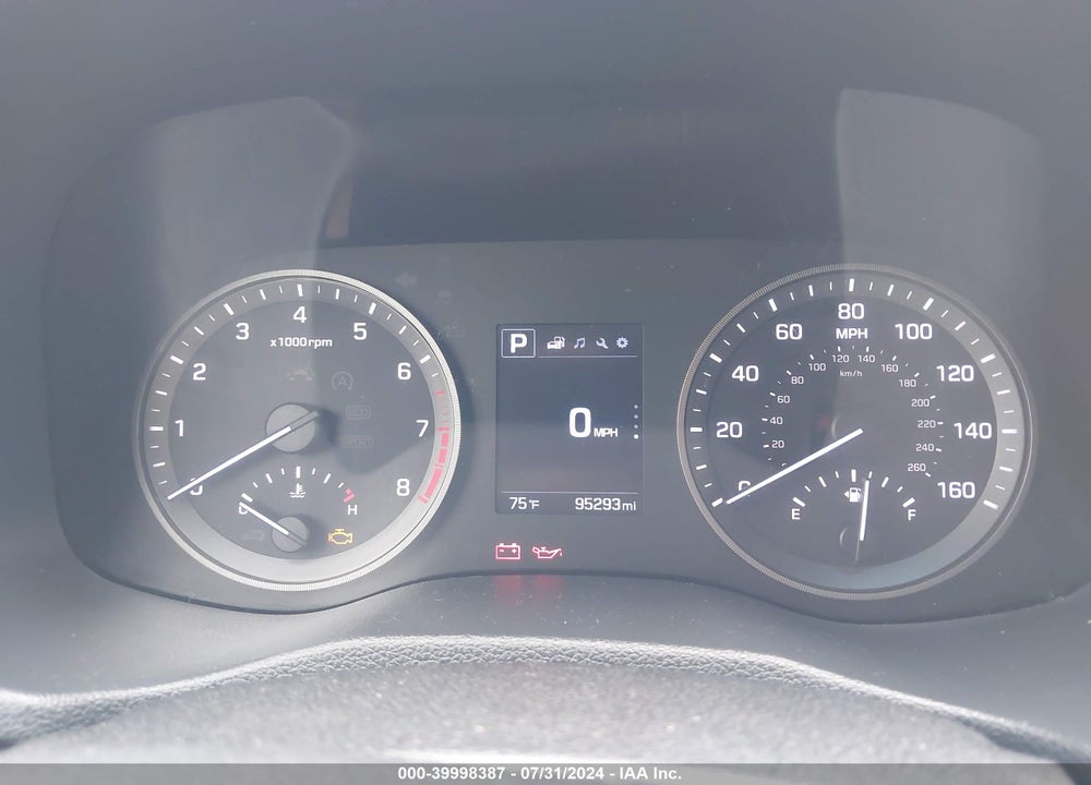 2017 HYUNDAI TUCSON SPORT VIN: KM8J3CA26HU303359