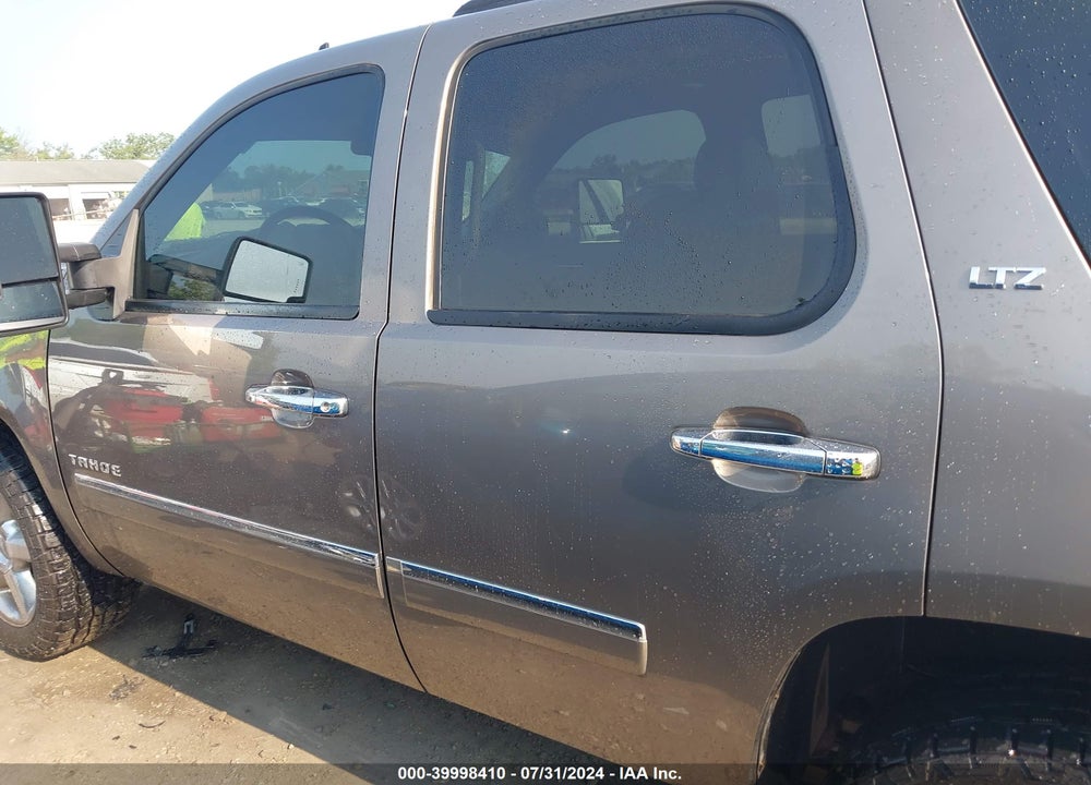 2011 CHEVROLET TAHOE LTZ VIN: 1GNSKCE04BR236136
