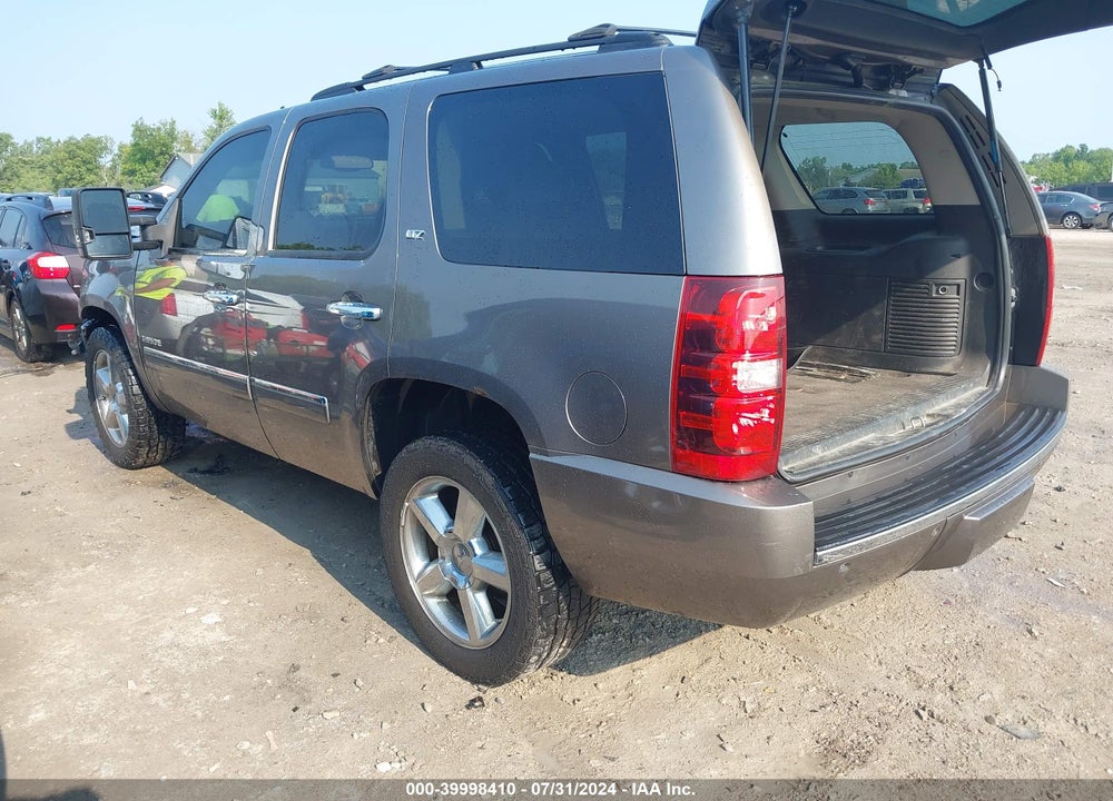 2011 CHEVROLET TAHOE LTZ VIN: 1GNSKCE04BR236136