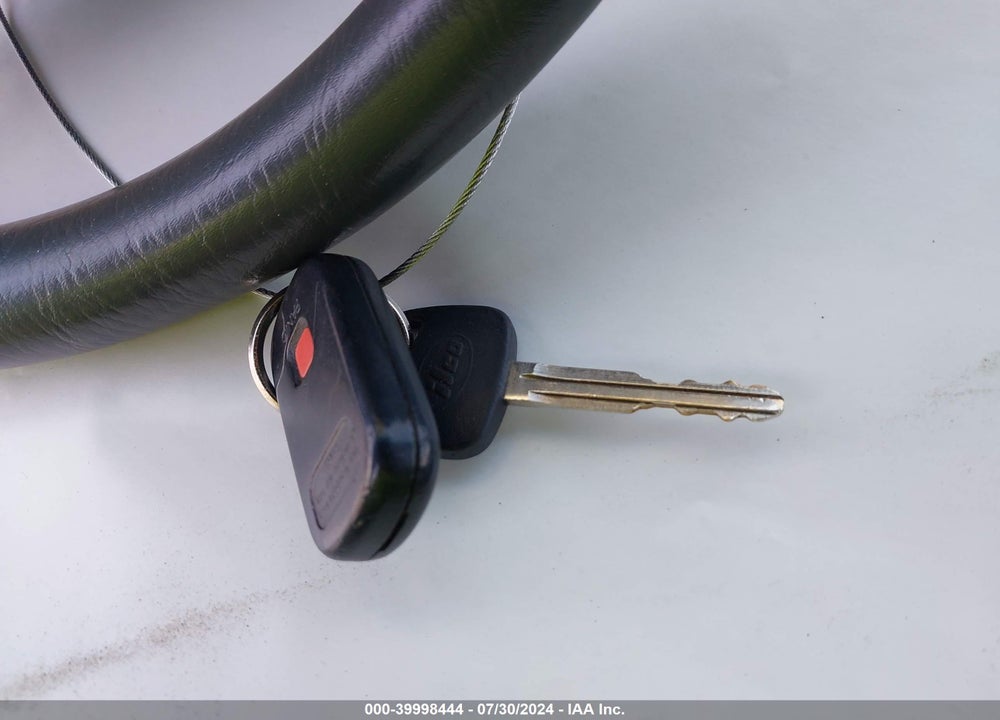 2000 TOYOTA CAMRY CE/LE/XLE VIN: 4T1BG22K6YU625937