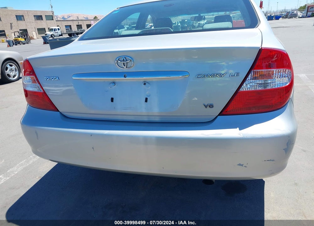 2004 TOYOTA CAMRY LE V6 VIN: 4T1BF30K84U075551
