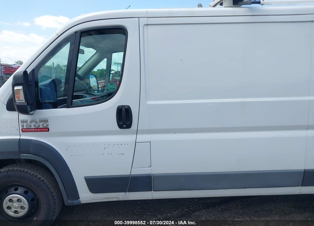 2017 RAM PROMASTER 1500 LOW ROOF 136 WB VIN: 3C6TRVAG8HE517052