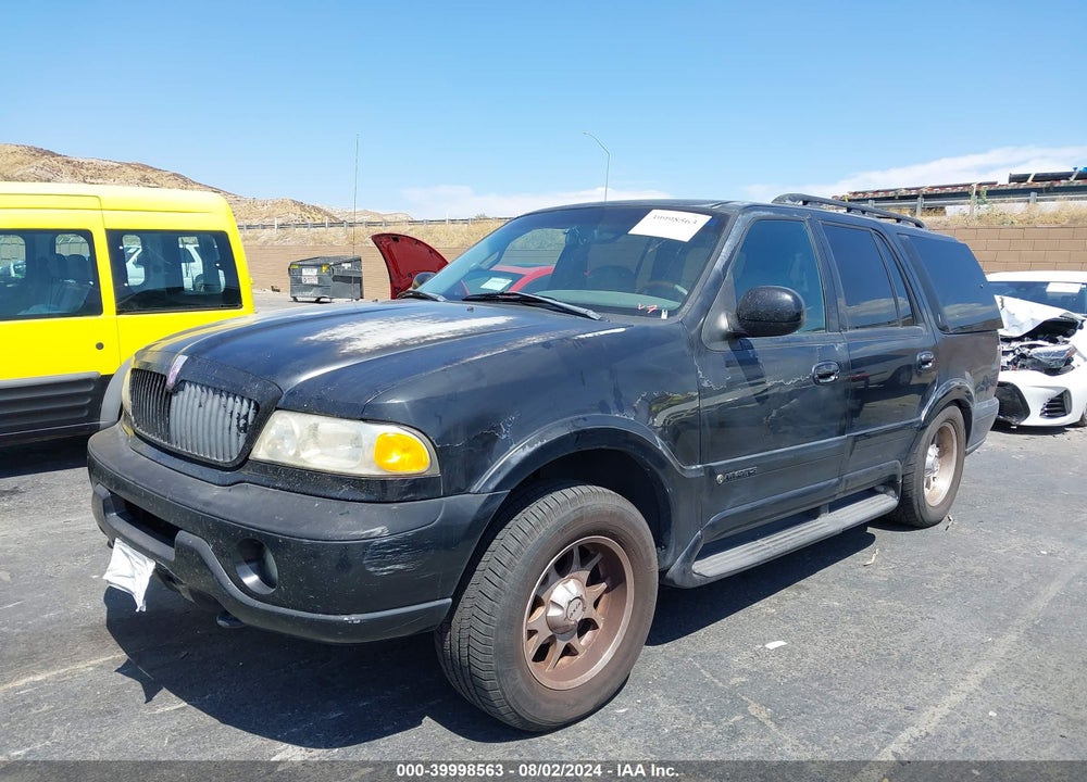 1998 LINCOLN NAVIGATOR VIN: 5LMPU28L2WLJ24610