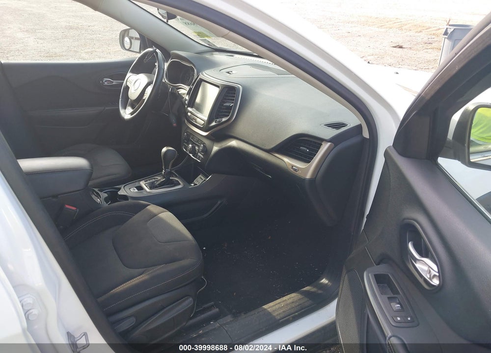 2016 JEEP CHEROKEE LATITUDE VIN: 1C4PJLCB9GW126553