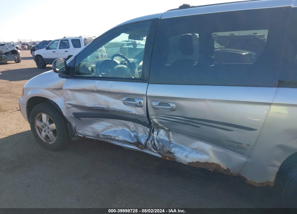 2006 DODGE GRAND CARAVAN VIN: 1D4GP24R26B585727