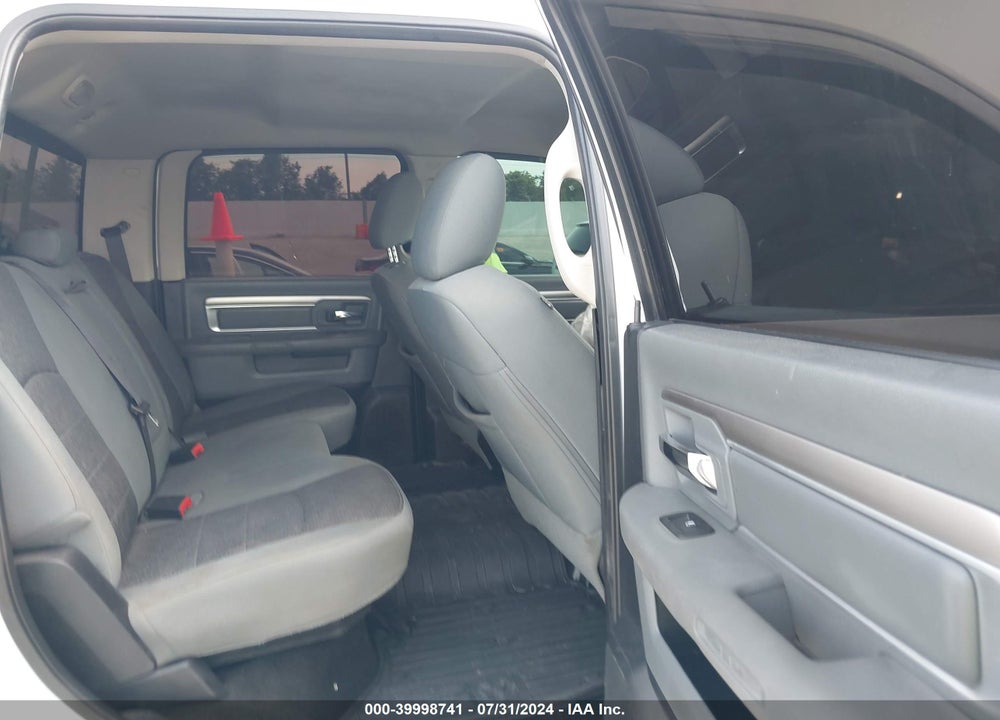 2015 RAM 1500 LONE STAR VIN: 1C6RR7TT0FS752118