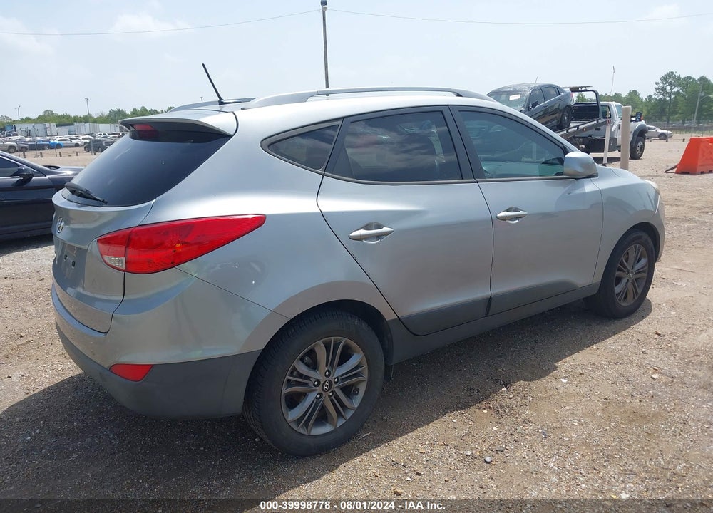 2015 HYUNDAI TUCSON SE VIN: KM8JU3AG8FU113553