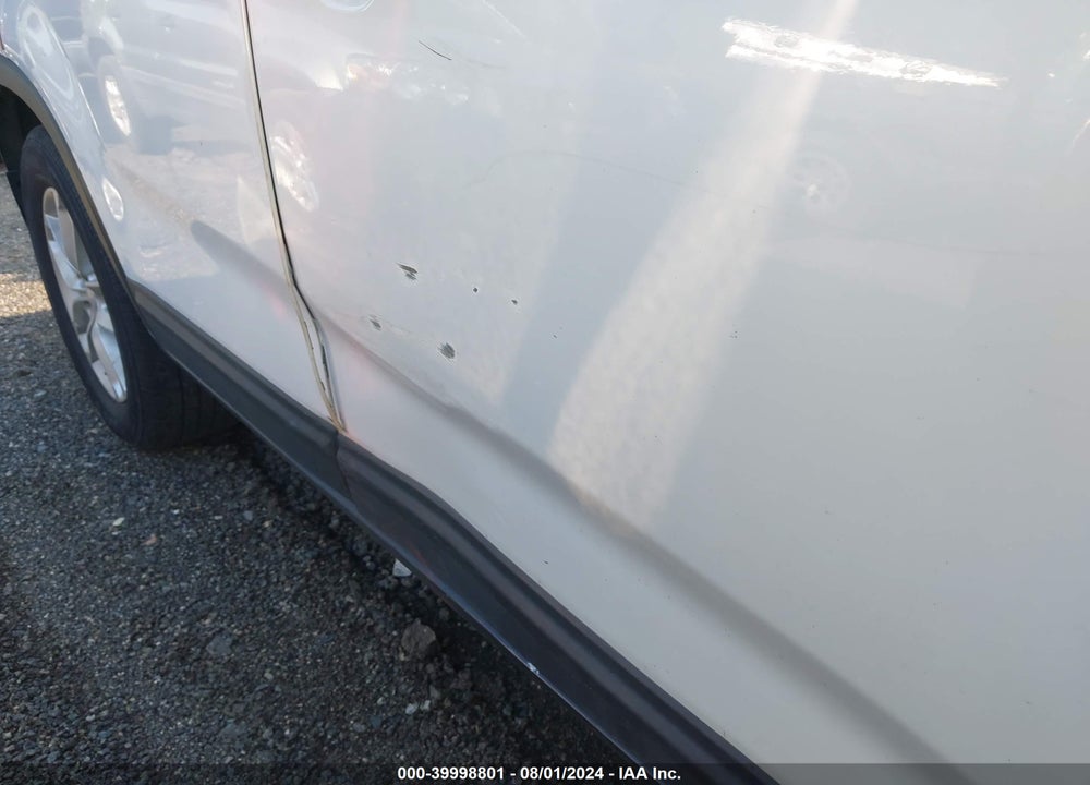 2015 KIA SORENTO LX VIN: 5XYKT4A61FG578766