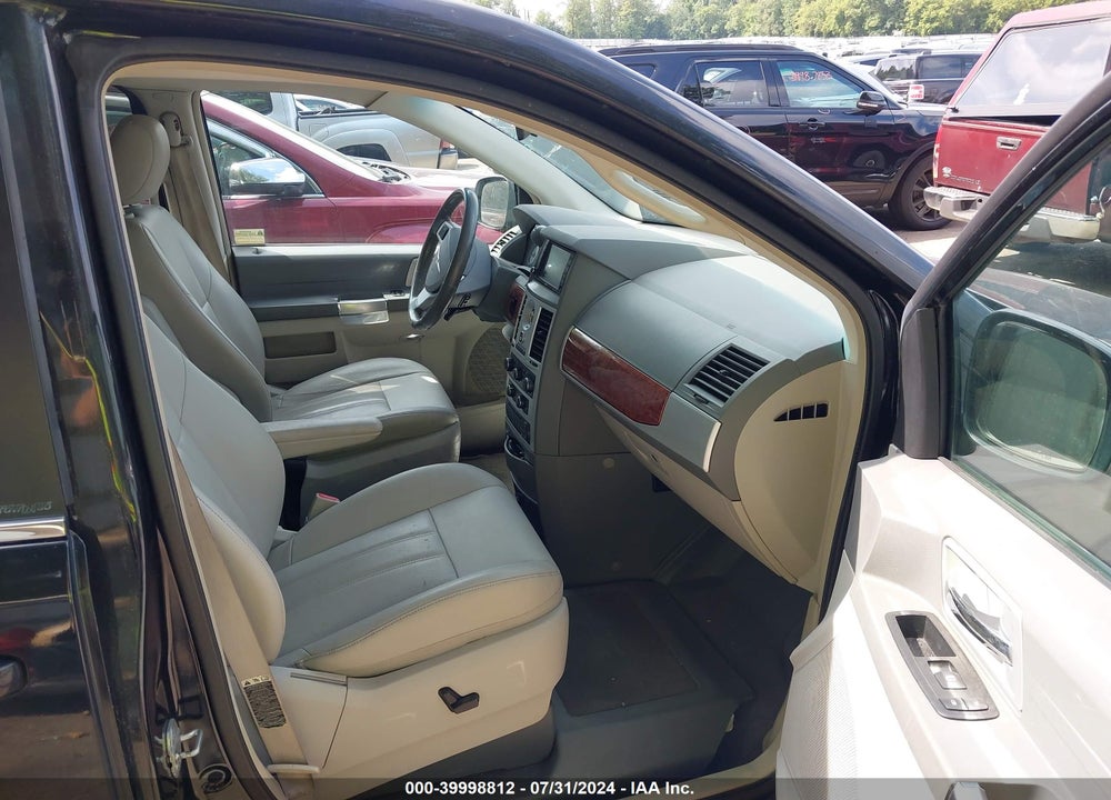 2008 CHRYSLER TOWN & COUNTRY TOURING VIN: 2A8HR54P48R822484