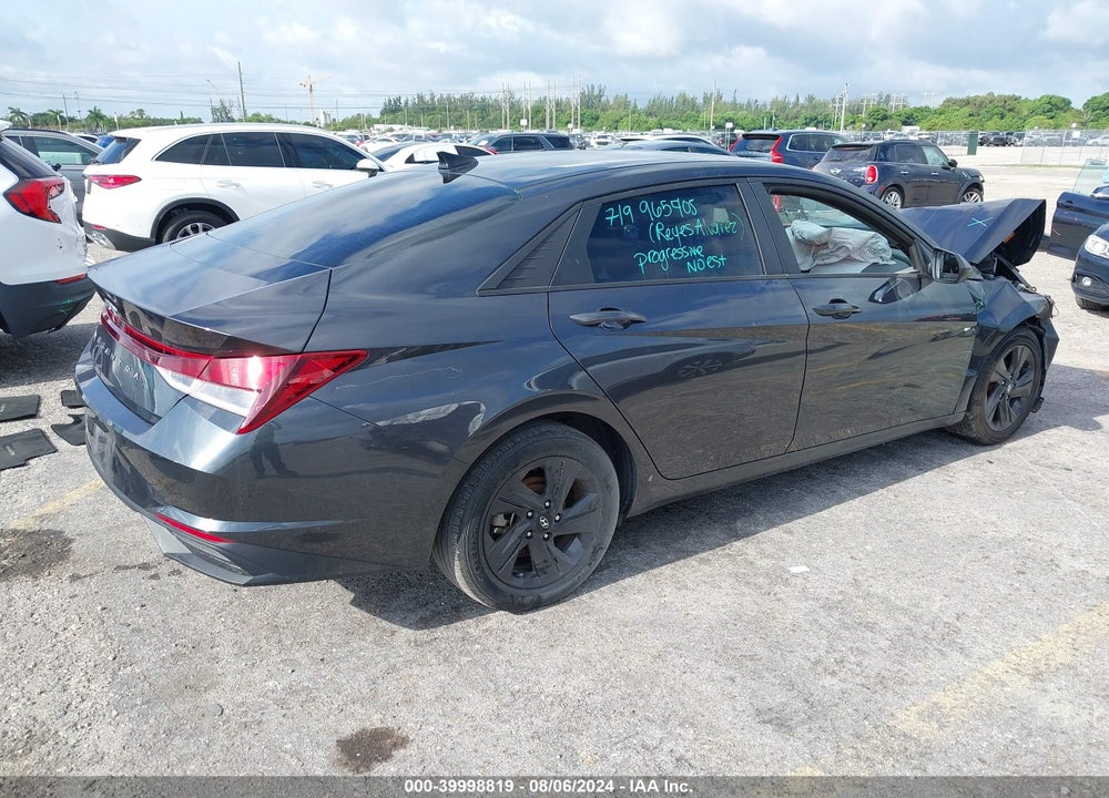 2021 HYUNDAI ELANTRA SEL VIN: 5NPLM4AG7MH004057