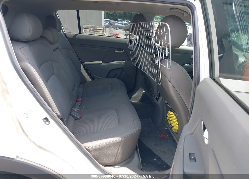 2016 KIA SPORTAGE LX VIN: KNDPB3AC9G7813941