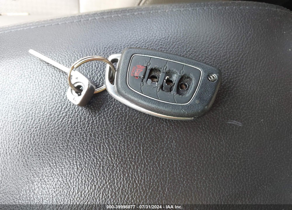 2013 HYUNDAI SANTA FE GLS VIN: KM8SN4HF3DU027178