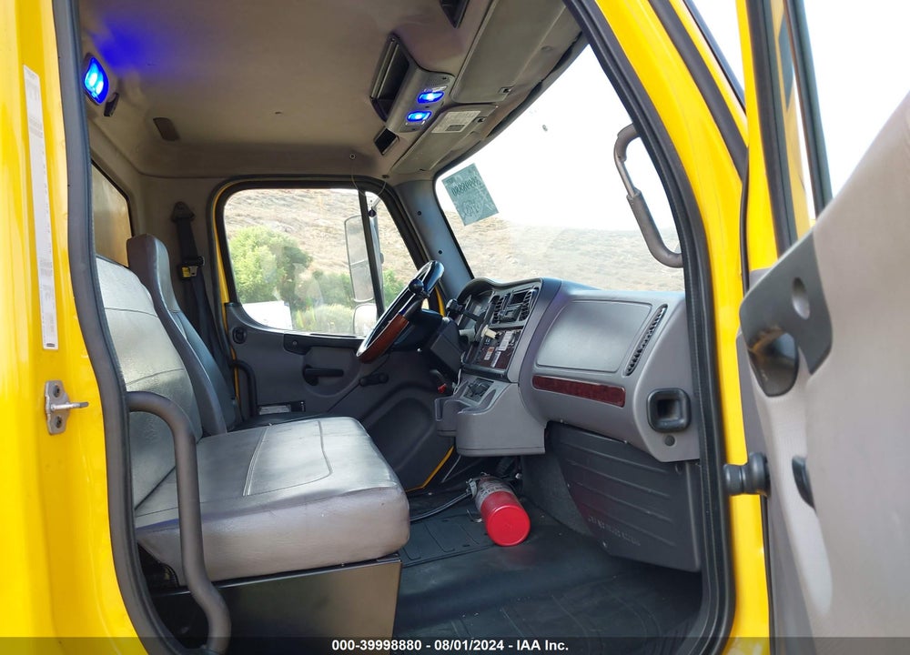 2014 FREIGHTLINER M2 106 MEDIUM DUTY VIN: 3ALACWDT8EDFJ3988