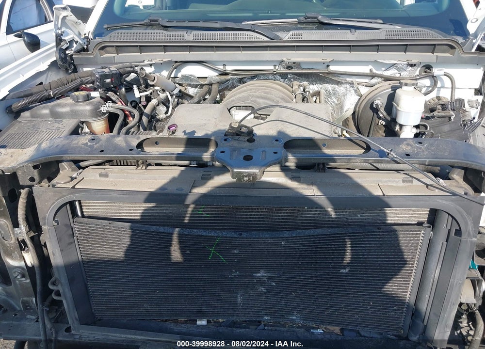 2018 CHEVROLET SILVERADO 1500 LT VIN: 1GCRCREH4JZ119958