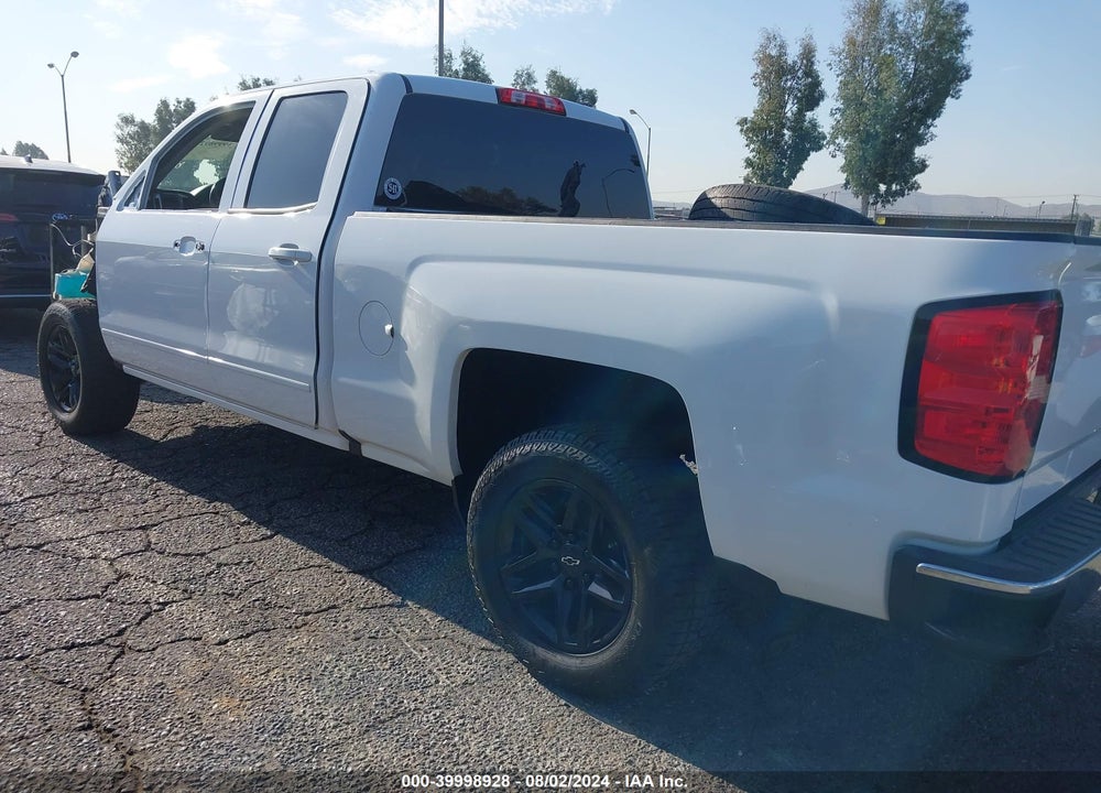 2018 CHEVROLET SILVERADO 1500 LT VIN: 1GCRCREH4JZ119958