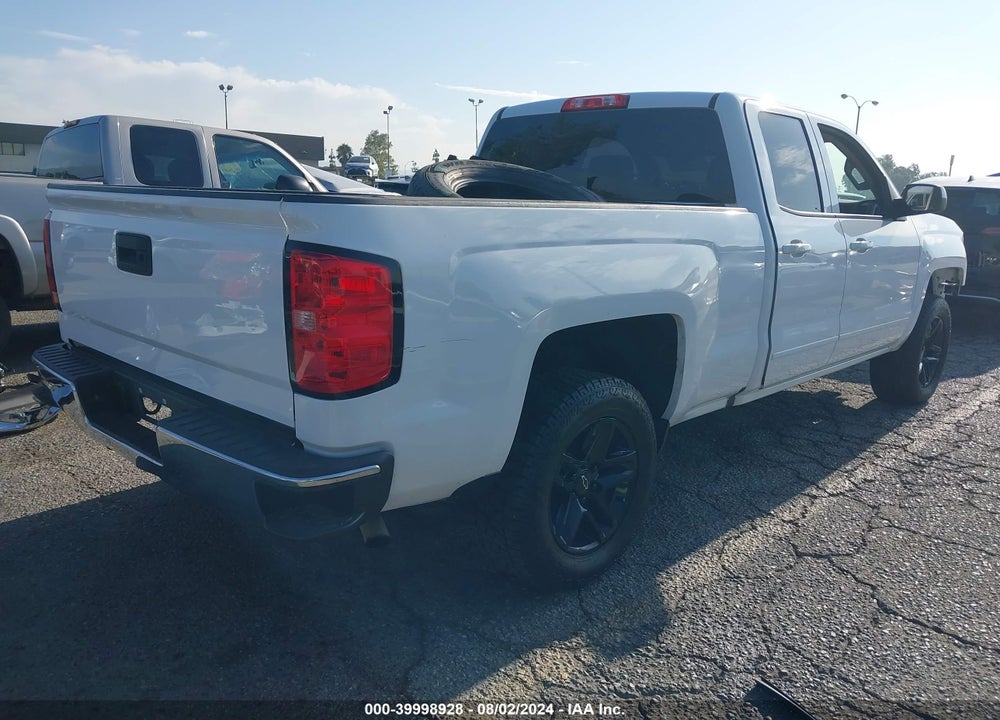 2018 CHEVROLET SILVERADO 1500 LT VIN: 1GCRCREH4JZ119958