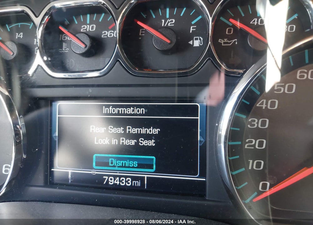2018 CHEVROLET SILVERADO 1500 LT VIN: 1GCRCREH4JZ119958