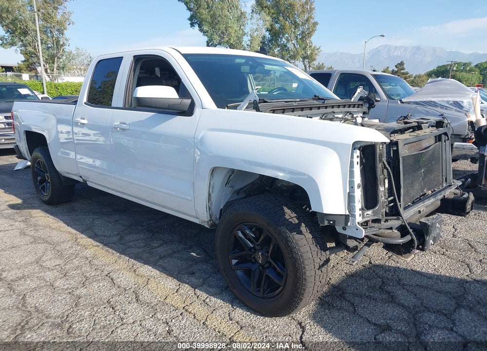 2018 CHEVROLET SILVERADO 1500 LT VIN: 1GCRCREH4JZ119958