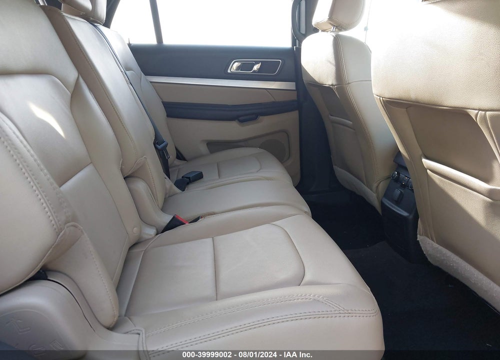 2017 FORD EXPLORER XLT VIN: 1FM5K8D86HGC98521