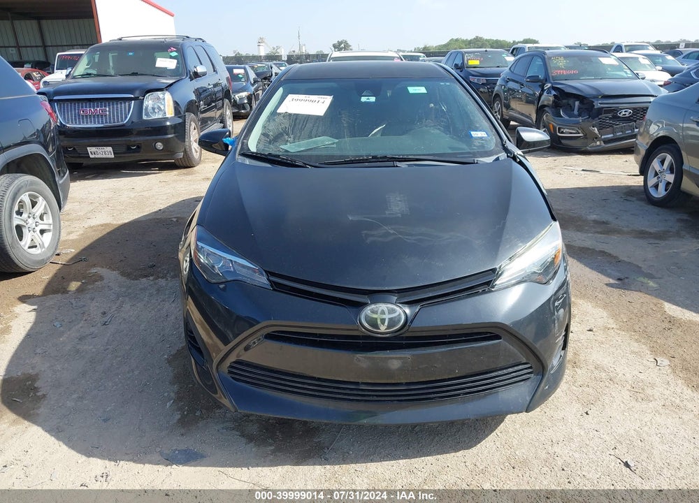 2018 TOYOTA COROLLA LE VIN: 5YFBURHE6JP826098