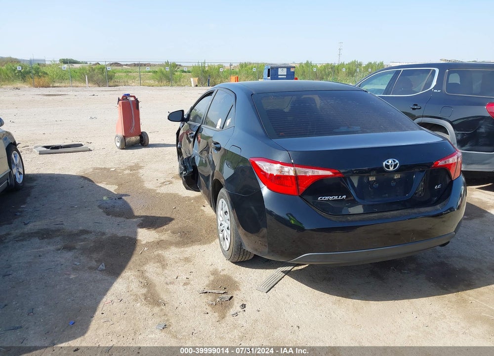 2018 TOYOTA COROLLA LE VIN: 5YFBURHE6JP826098