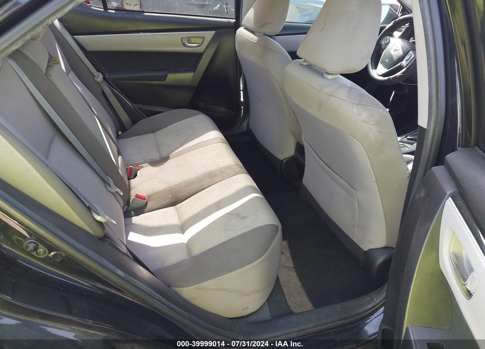 2018 TOYOTA COROLLA LE VIN: 5YFBURHE6JP826098