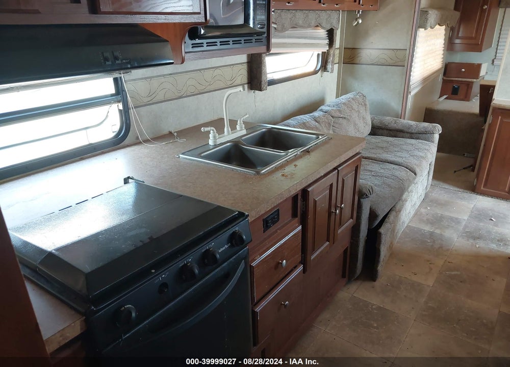 2012 FOREST RIVER ROCKWOOD - 34' LONG VIN: 4X4TRLE23CD118257