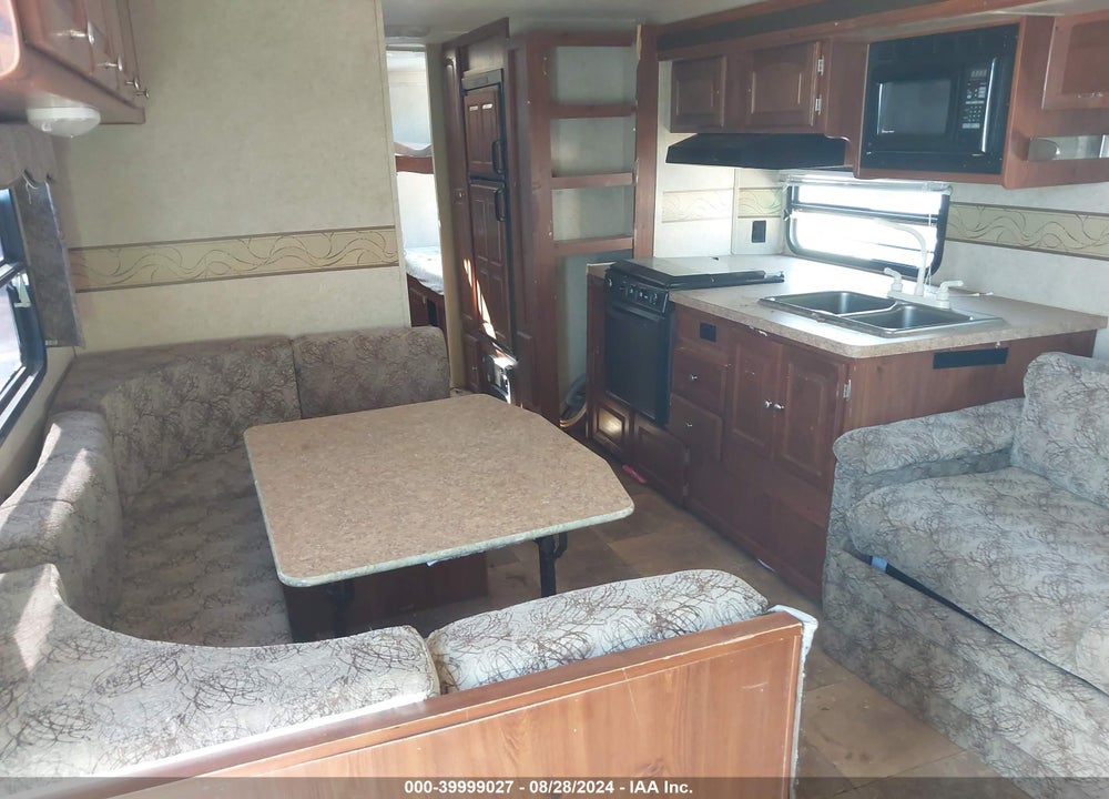 2012 FOREST RIVER ROCKWOOD - 34' LONG VIN: 4X4TRLE23CD118257