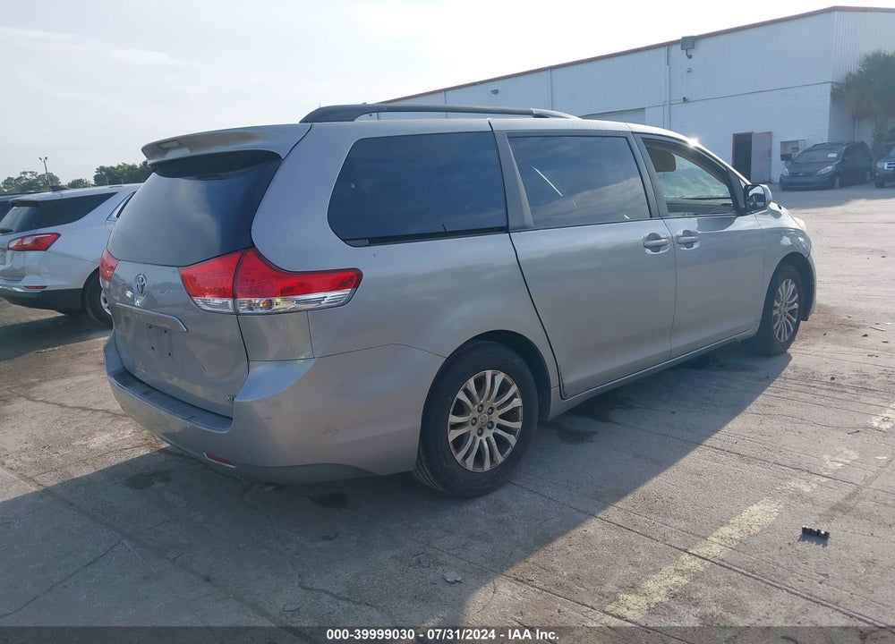 2011 TOYOTA SIENNA XLE V6 VIN: 5TDYK3DCXBS161152