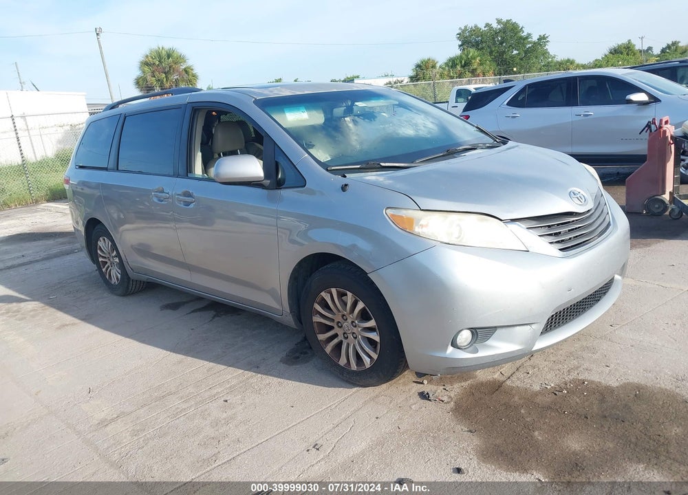2011 TOYOTA SIENNA XLE V6 VIN: 5TDYK3DCXBS161152