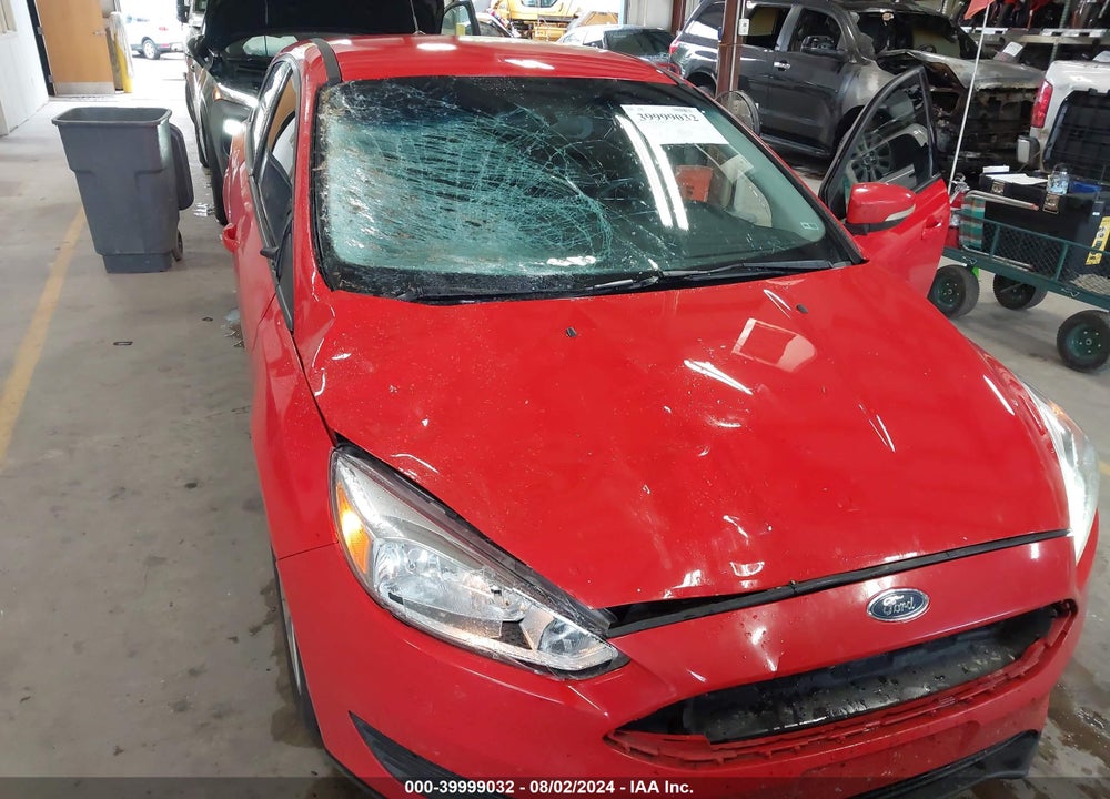 2015 FORD FOCUS SE VIN: 1FADP3K21FL265102