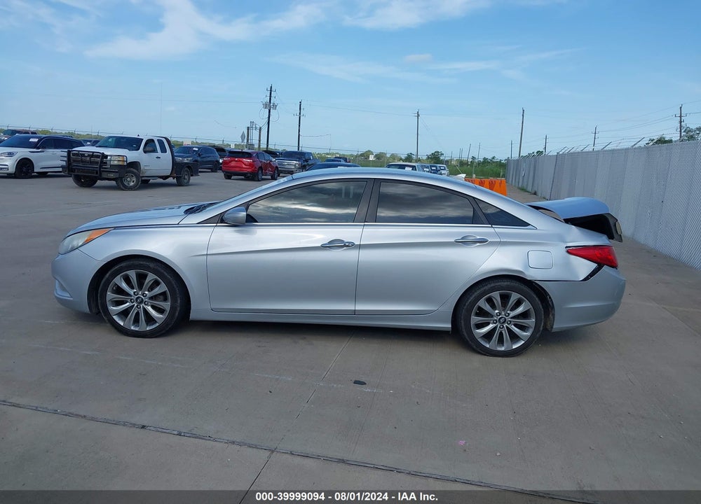 2013 HYUNDAI SONATA SE VIN: 5NPEC4AC5DH538781