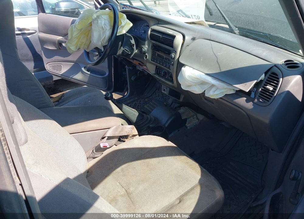 2000 FORD RANGER XL/XLT VIN: 1FTYR10C0YTA18159