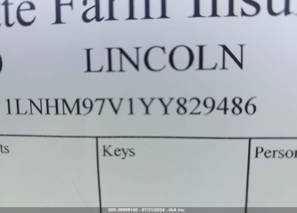 2000 LINCOLN CONTINENTAL VIN: 1LNHM97V1YY829486