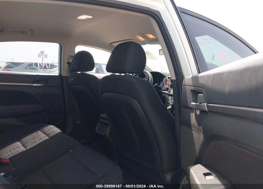 2018 HYUNDAI ELANTRA SEL VIN: 5NPD84LF6JH342588