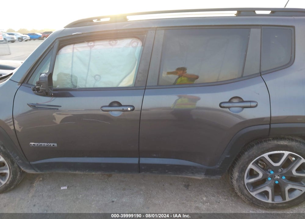 2018 JEEP RENEGADE LATITUDE FWD VIN: ZACCJABB1JPG85085