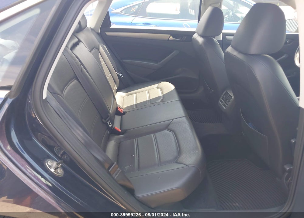 2014 VOLKSWAGEN PASSAT 2.0L TDI SE VIN: 1VWBN7A32EC050803