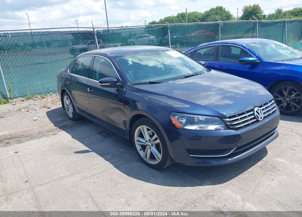 2014 VOLKSWAGEN PASSAT 2.0L TDI SE VIN: 1VWBN7A32EC050803