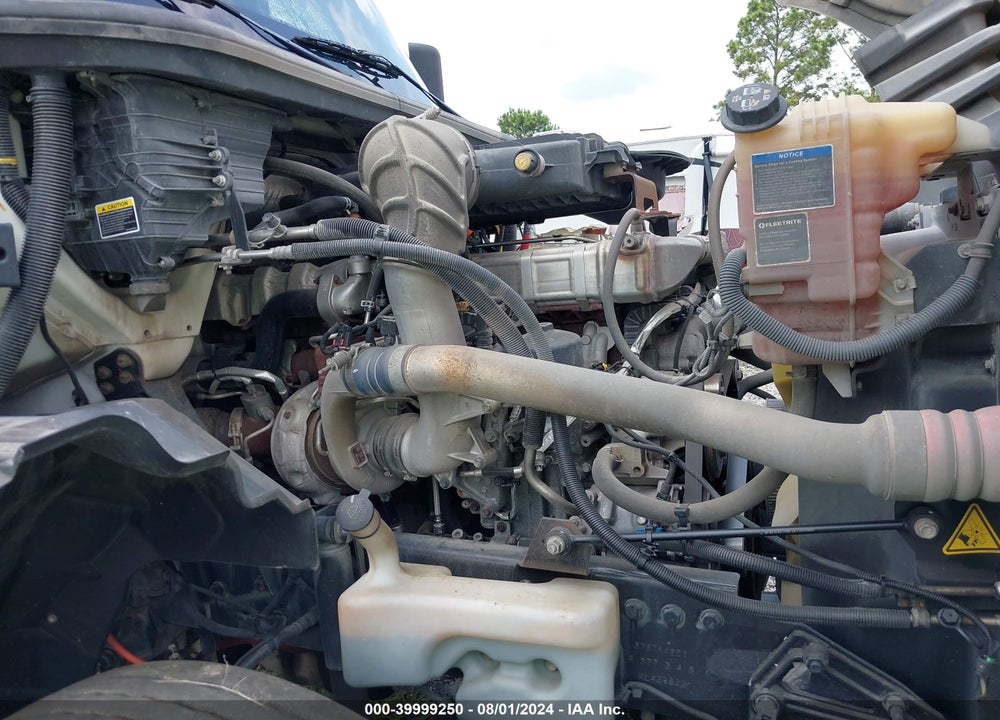 2019 INTERNATIONAL LT VIN: 3HCDZTZR3KL426820