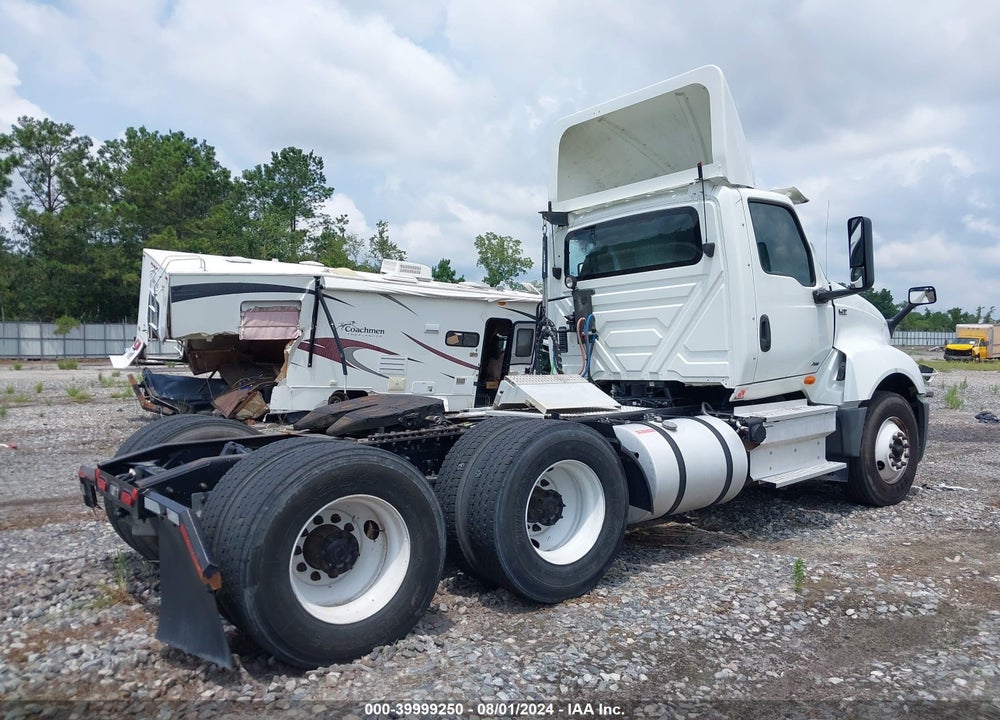 2019 INTERNATIONAL LT VIN: 3HCDZTZR3KL426820