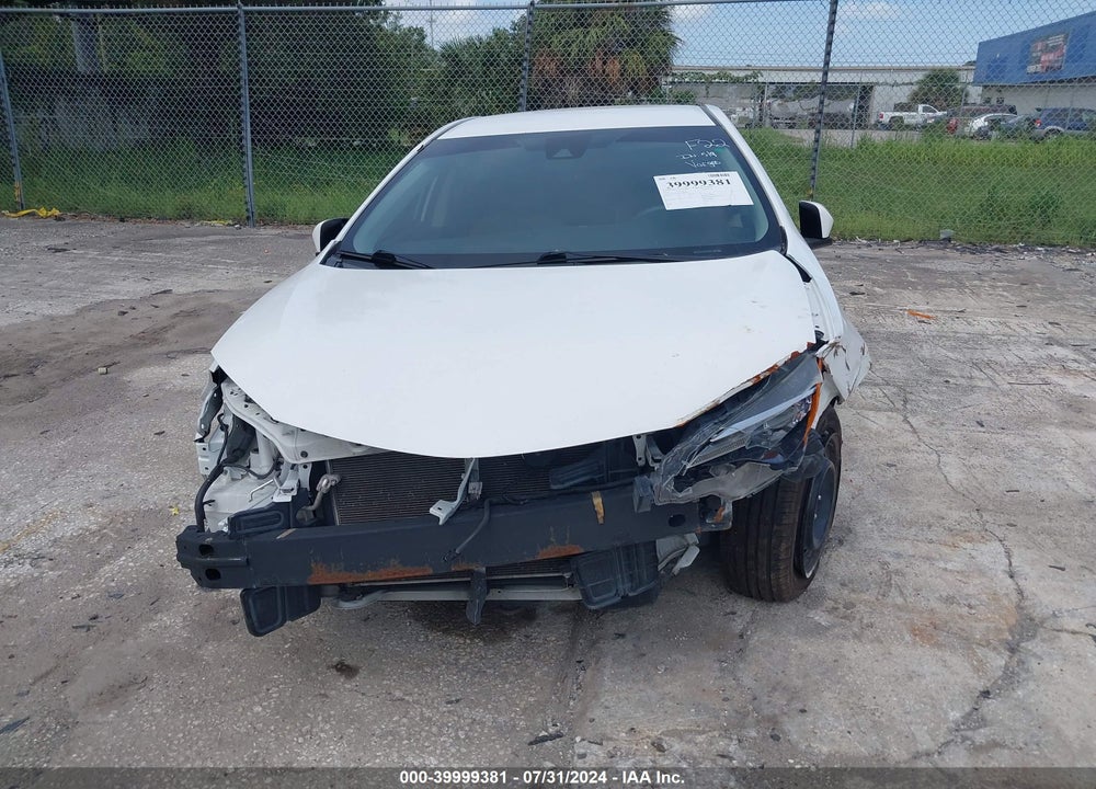 2018 TOYOTA COROLLA LE VIN: 5YFBURHEXJP804489