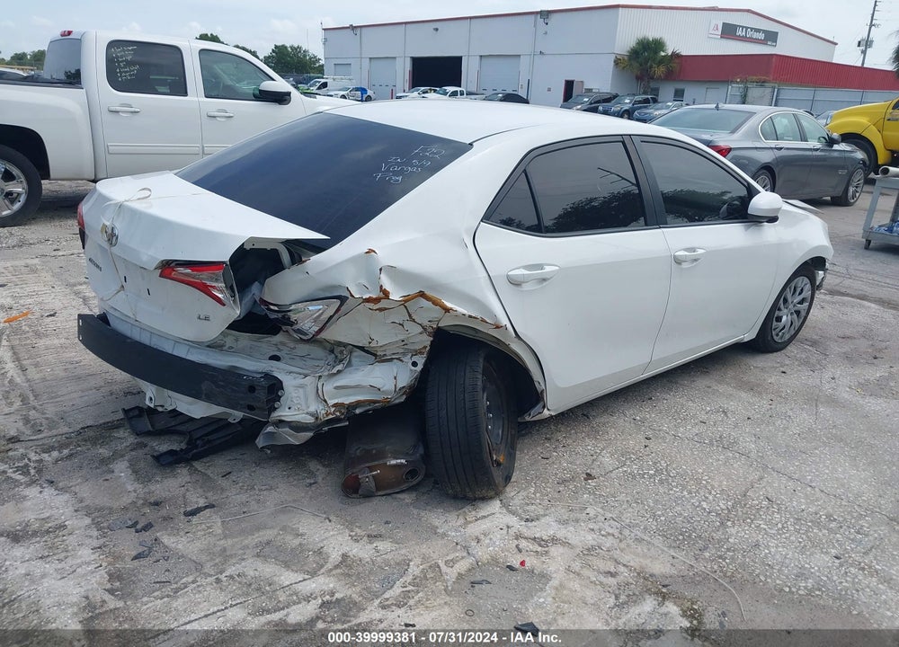 2018 TOYOTA COROLLA LE VIN: 5YFBURHEXJP804489