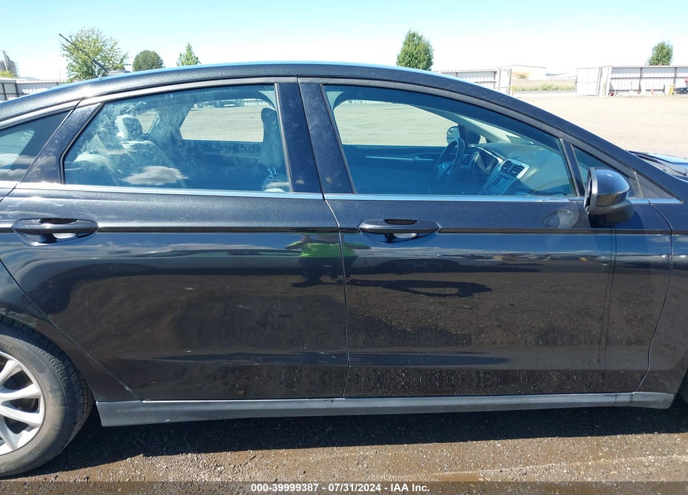 2015 FORD FUSION S VIN: 3FA6P0G79FR246097