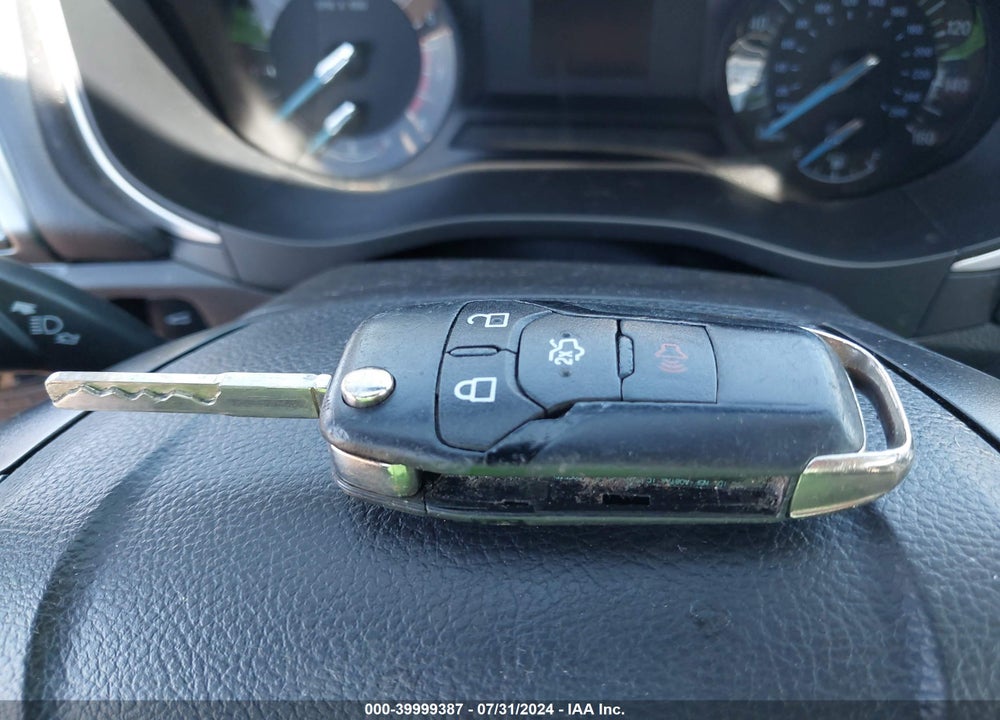 2015 FORD FUSION S VIN: 3FA6P0G79FR246097