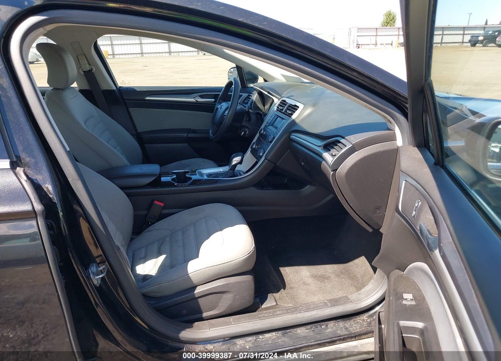 2015 FORD FUSION S VIN: 3FA6P0G79FR246097
