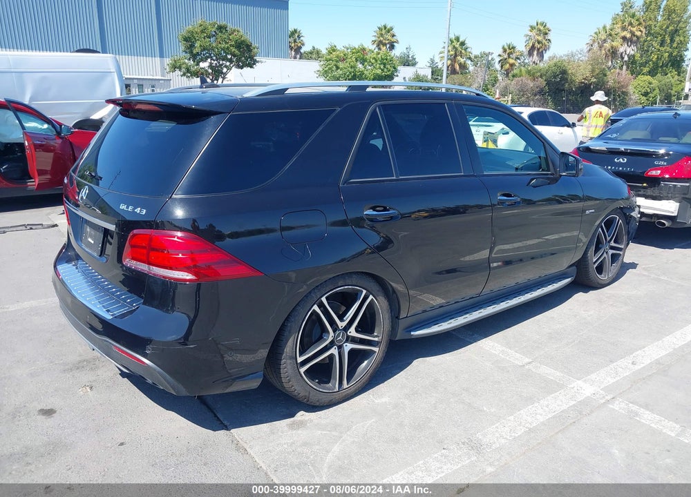 2018 MERCEDES-BENZ AMG GLE 43 4MATIC VIN: 4JGDA6EB7JB056076