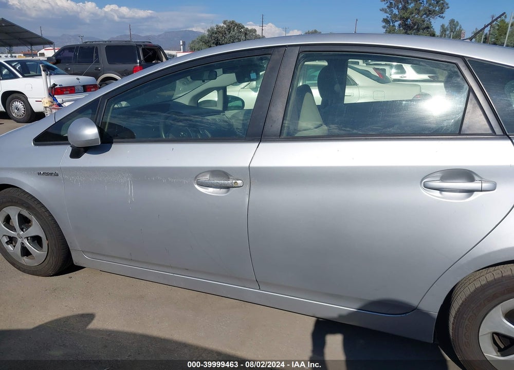 2015 TOYOTA PRIUS TWO VIN: JTDKN3DUXF1903834