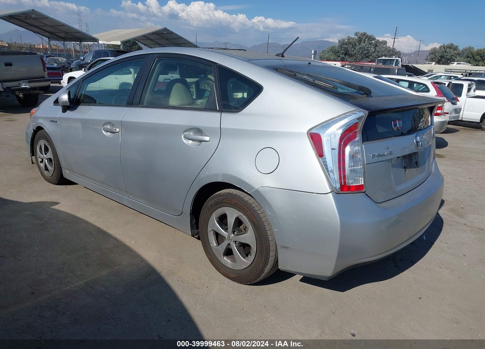 2015 TOYOTA PRIUS TWO VIN: JTDKN3DUXF1903834
